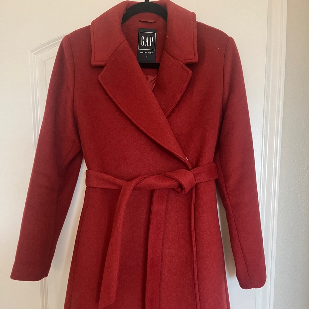 NWOT GAP Maternity Red Belted Coat (Medium)